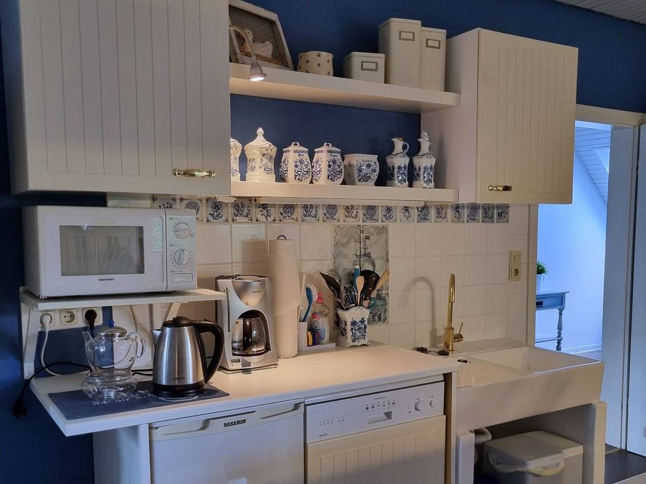 Ganze Wohnung, Komfortable Ferienwohnung Klönschnack mit Garten, nahe Nordseestrand und Zentrum in Burhave, Butjadingen