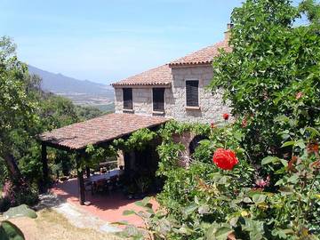 Chambre d’hôte pour 5 personnes, avec jardin en Corse-du-Sud