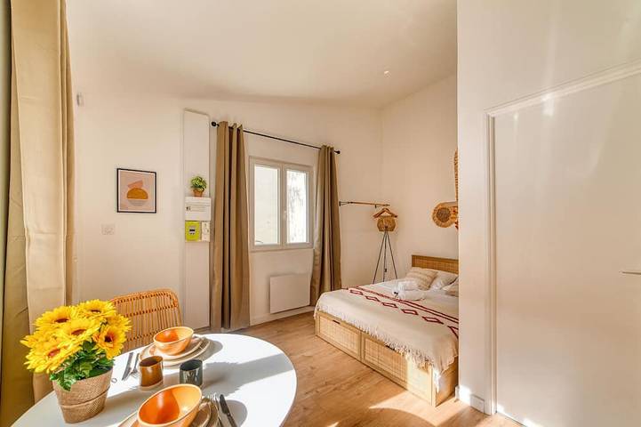 Gîte pour 2 personnes, avec jardin à Décines-Charpieu - 4