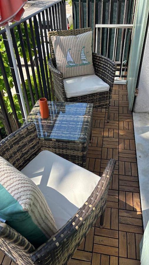 Appartement entier, Appt Studio avec Balcon Parking privé, Piscine, proche Golf St Donat in Mouans-Sartoux, Côte méditerranéenne (France)