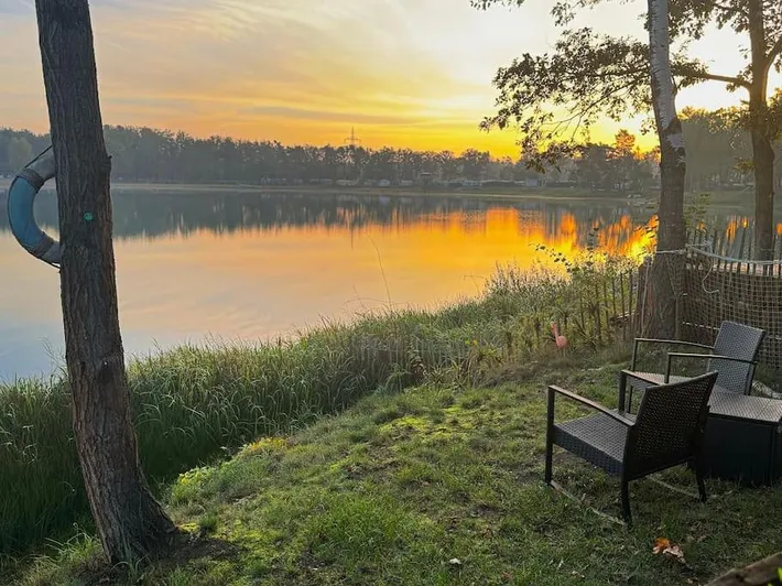 Casa de vacaciones para 2 personas, con vistas al lago además de vistas y jardín - 1