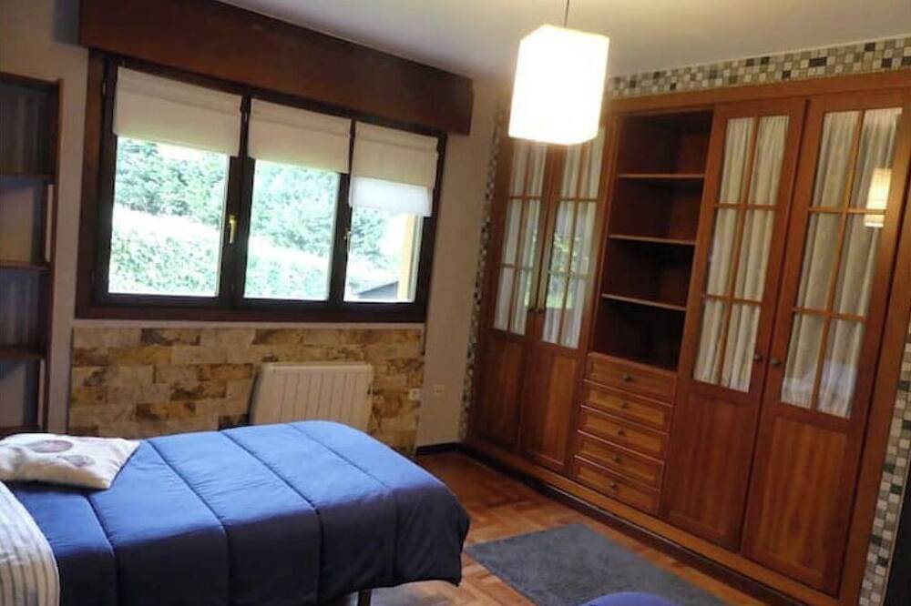 Heated Swimming Pool (all year round) 2 km Ñora beach, 9 Gijón- barbecue, fireplace in Quintueles, Villaviciosa