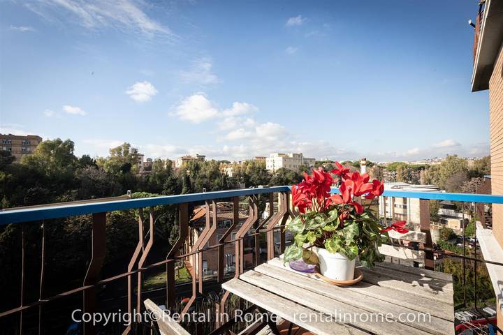 Apartamento entero, Apartamento de vacaciones para 4 personas con balcón/terraza in Roma, Provincia de Roma