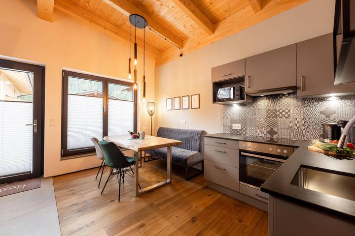 Apartament wakacyjny dla 4 osób, z Balkon i Taras oraz Ogród i Sauna w Stubaital