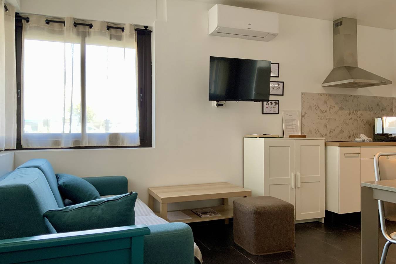 Appartement entier, Le Farniente - Appartement rez-de-chaussée dans résidence face à la plage in Le Grau-du-Roi, Côte d'Améthyste