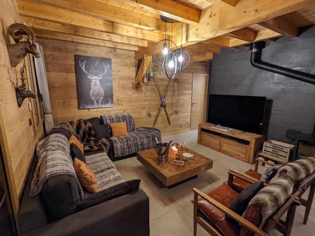 Chalet « Friwi »: Vistas a la Montaña, Terraza Privada y Wi-Fi in Saint-Jean-de-Sixt, Región de Annecy