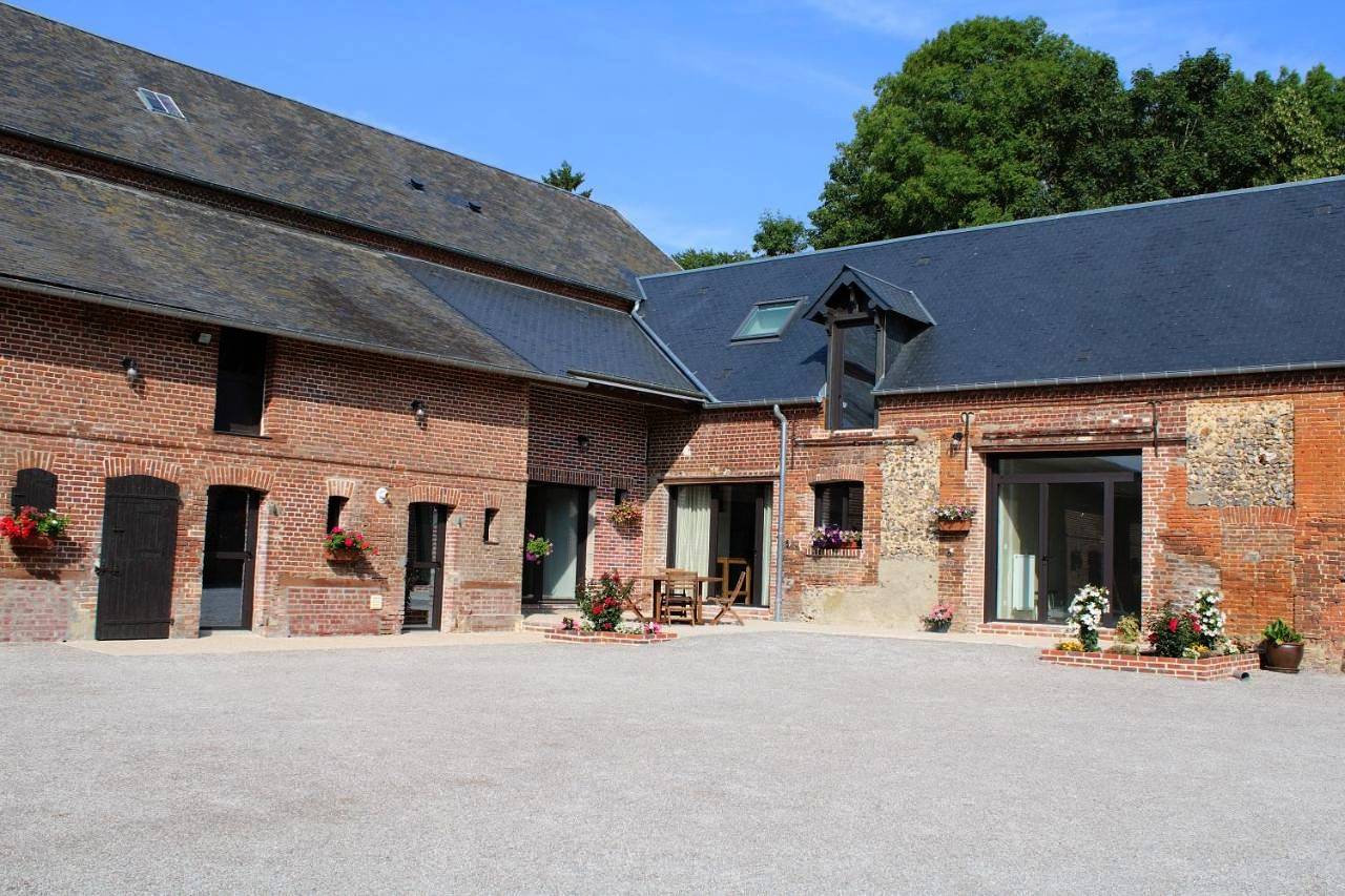 A l'orée du château in Achy, Oise