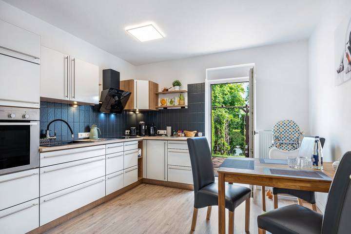 Ferienwohnung für 4 Personen, mit Garten und Seeblick im Weserbergland - 2
