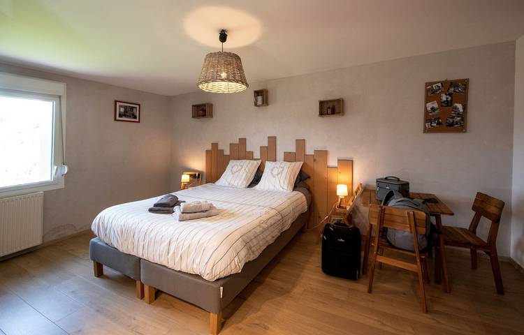 Chambres d'hôtes nos racines - le tson - Chambre avec espace de travail - salon et cuisine partagée in Saulxures-sur-Moselotte, Parc naturel régional des Ballons des Vosges