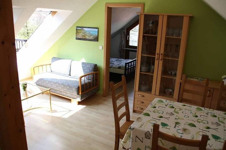 Ferienwohnung für 7 Personen, mit Garten und Balkon in Burgau