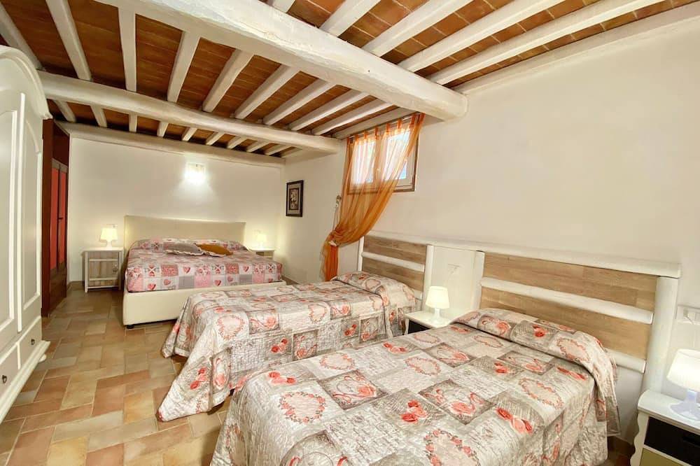Steinhaus mit privatem, umzäunten Gartenbereich in Pomarance, Riserva Naturale di Monterufoli