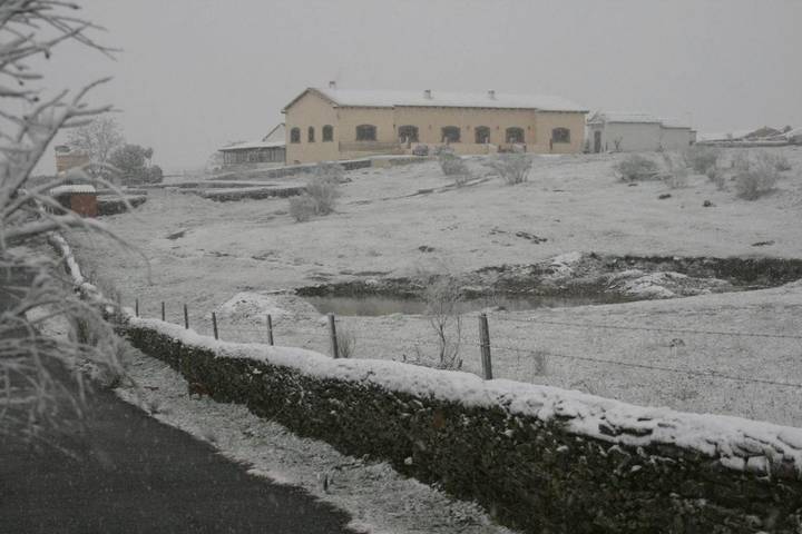 Casa rural para 2 personas, con vistas y jardín, Se admiten mascotas en Comarca de Trujillo - 3