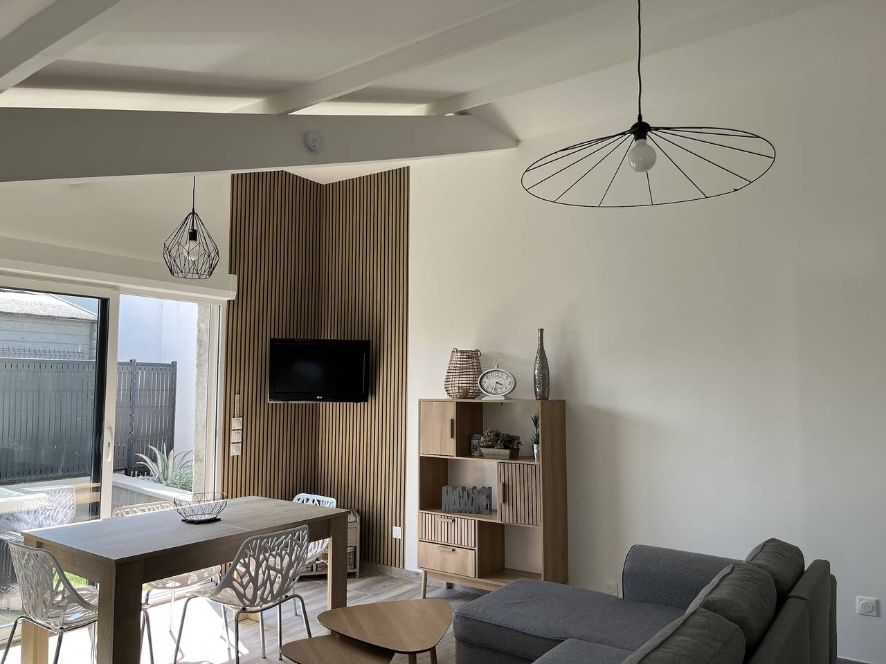 Charmante petite maison rénovée et climatisée in Chauray, Région de Niort