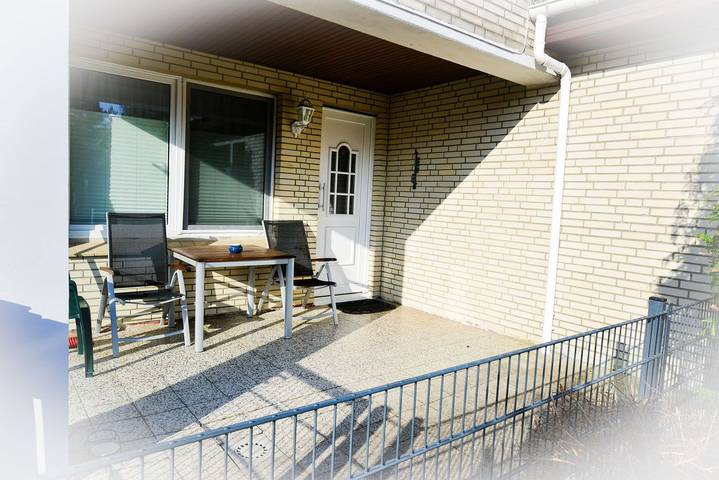 Ferienwohnung für 2 Personen, mit Terrasse und Ausblick in Sahlenburg