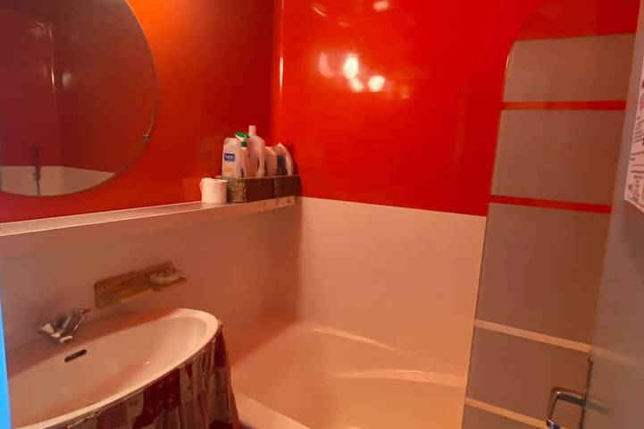 Gîte pour 4 personnes, avec terrasse et sauna ainsi que piscine et jacuzzi dans Arc 1800 - 4