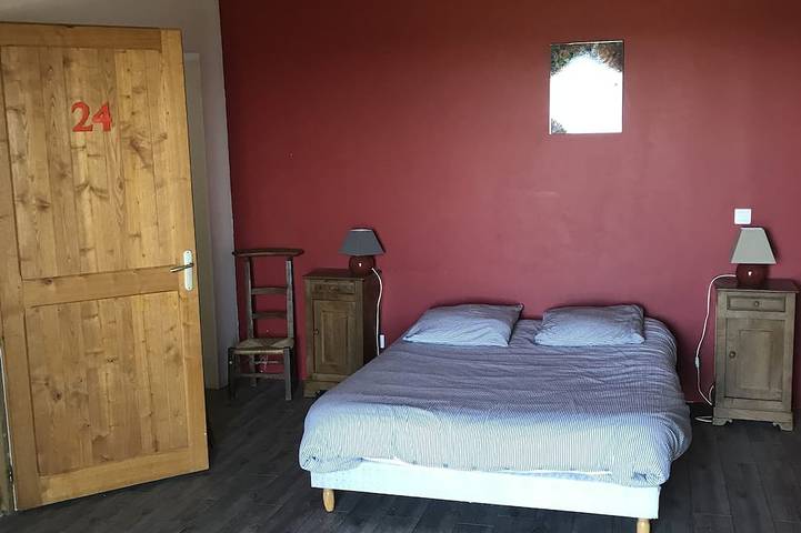 Location de vacances pour 8 personnes, avec terrasse et jardin, animaux acceptés à Tursac - 4