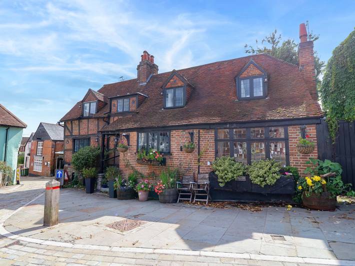 Holiday rental for 12 people, with garden, with pets in Eastleigh