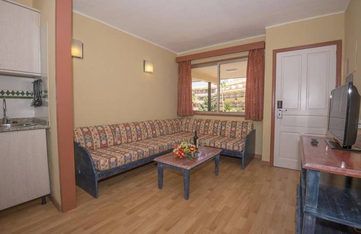 Hôtel pour 10 personnes, avec terrasse et jacuzzi dans La Caleta - 3