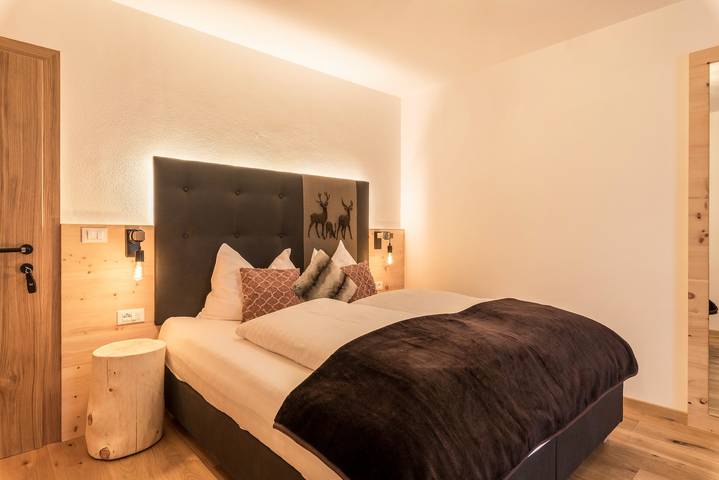 Entire apartment, Cozy Apartment "Geranie - Sonnleitn" with Mountain View & Balcony in Sankt Peter Tal, Lajen