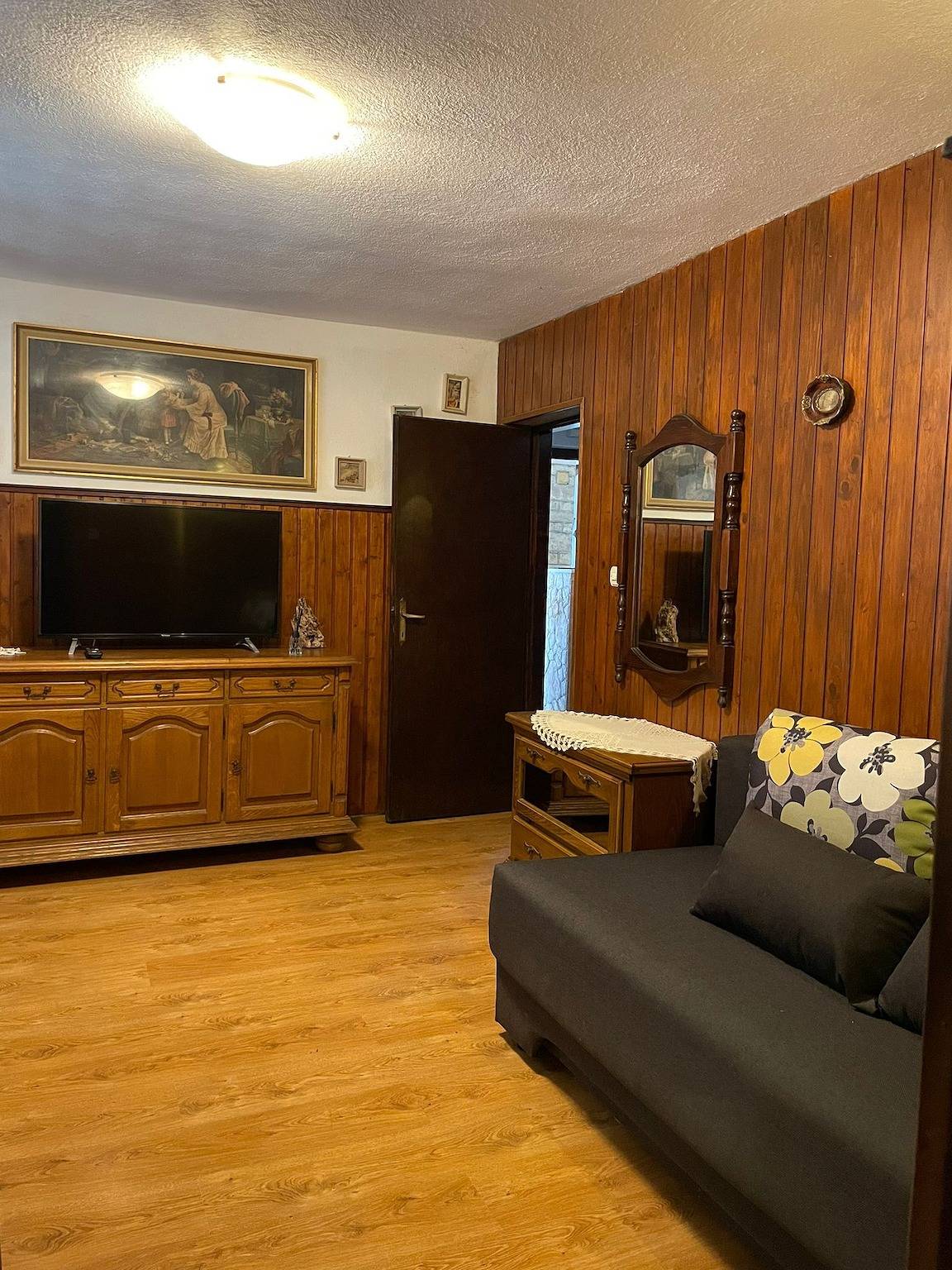 Ganze Wohnung, 2-Zimmer-Ferienwohnung mit Terrasse und Meerblick Bucht Donja Krušica, Solta A-15636-a in Grohote, Solta