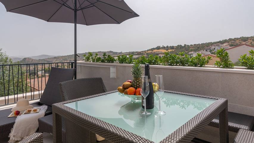 Chalet para 4 personas, con jacuzzi además de balcón/terraza y piscina en Sierra de las Nieves - 4