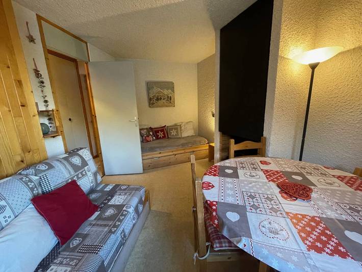 Ganze Wohnung, 2-Zimmer-Wohnung im Zentrum von Valmorel, in der Nähe von Geschäften und Liften in Valmorel, Les Avanchers-Valmorel