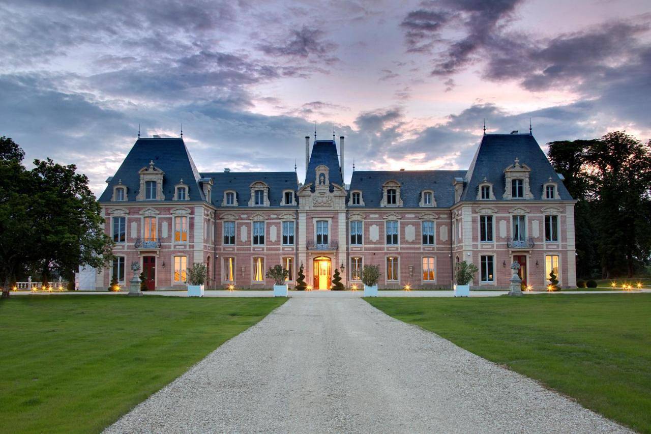 Alexandra Palace - La Maison Younan in Mazières-en-Gâtine, Deux-Sèvres