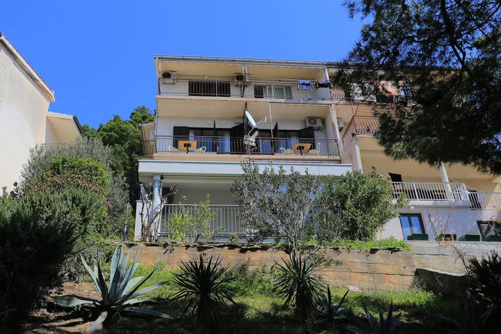 Ferienwohnung für 8 Personen, mit Balkon/Terrasse in Brela - 4