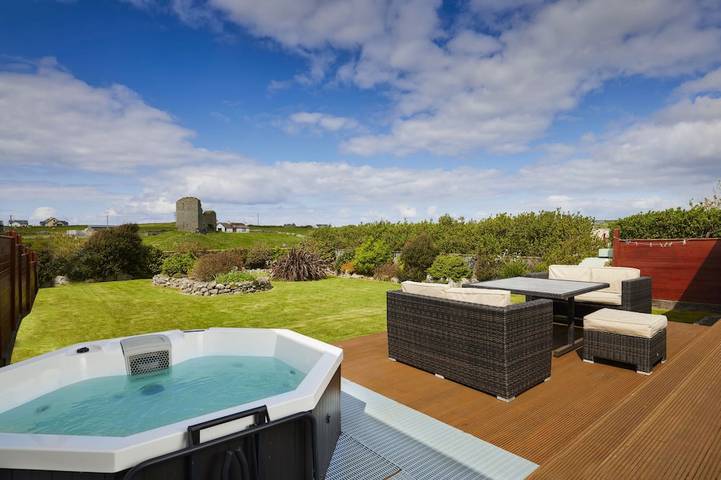 Holiday rental for 6 people, with Hot tub and Terrace as well as Garden in Doolin