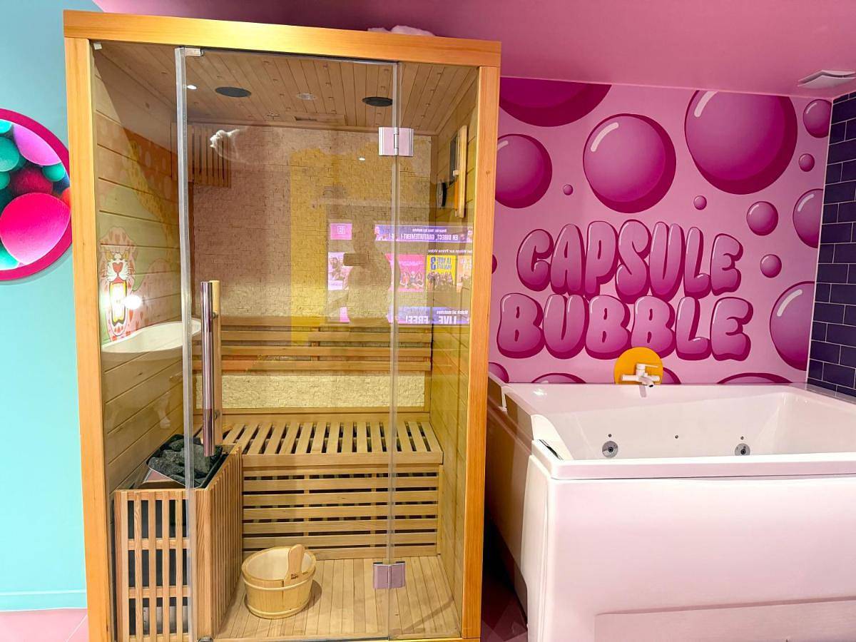 Appartement entier, Capsule Bubble Jacuzzi Sauna Switch 2 in Maubeuge, Avesnes-sur-Helpe