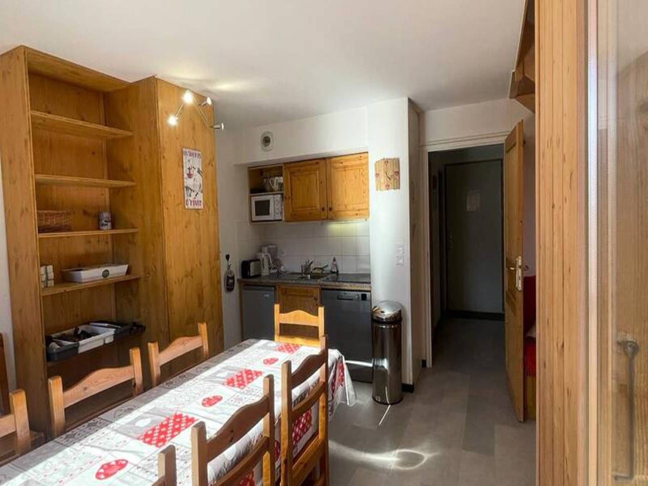 Apartamento entero, Apartamento en La Chal cerca de las pistas de Les Sybelles in Saint-Jean-d'Arves, Región de Saint-Jean-de-Maurienne