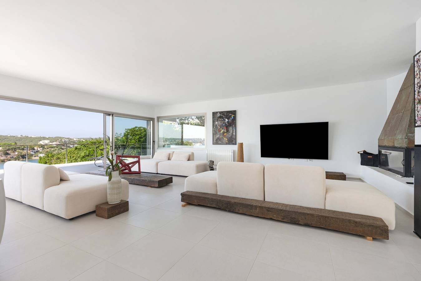 Villa Hastinapura: exclusivas vistas al mar, tranquilidad, lujo y arte en Es Castell in Son Vilar, Es Castell