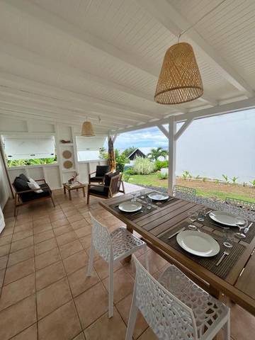 Gîte pour 4 personnes, avec piscine ainsi que vue et jardin dans Plage Leroux