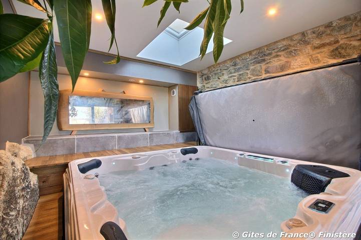 Casa de huéspedes para 4 personas, con terraza además de sauna y jacuzzi - 1