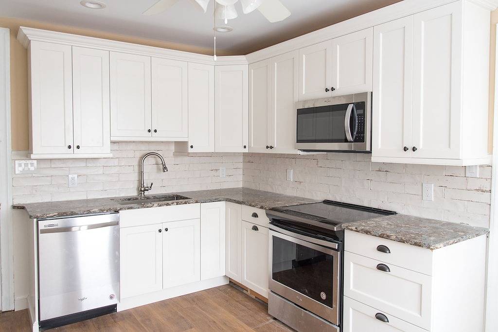 Ganze Wohnung, Schöne Ferienwohnung mit neuer Küche, zu Fuß zum Strand, Promenade oder Einkaufszentrum in Cape May, Cape May County