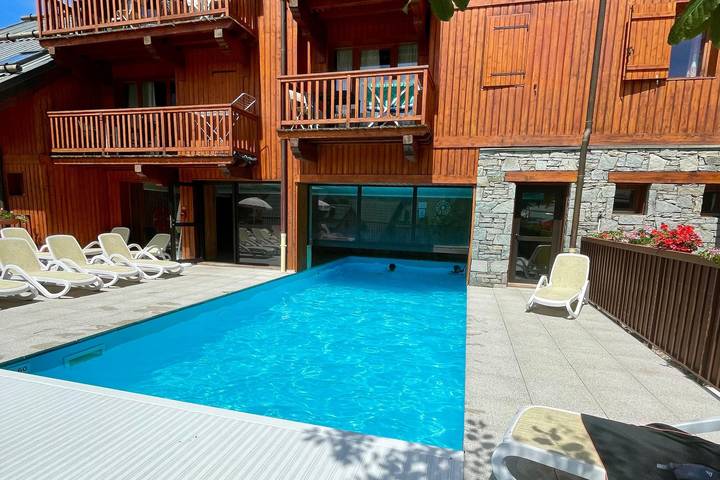 Appartement entier, Appartement Aster 203 à Valloire – Vue montagne, piscine & balcon plein sud in Valloire, Région de Saint-Jean-de-Maurienne
