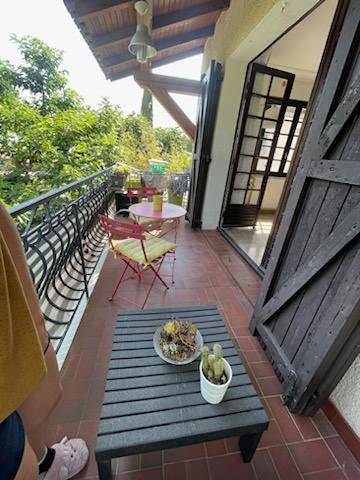 Gîte pour 5 personnes, avec vue et jardin à Plan-de-Cuques - 4