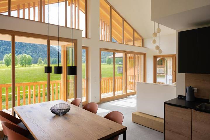 Ferienhaus für 12 Personen, mit Balkon und Terrasse sowie Garten und Sauna in Bayrischzell