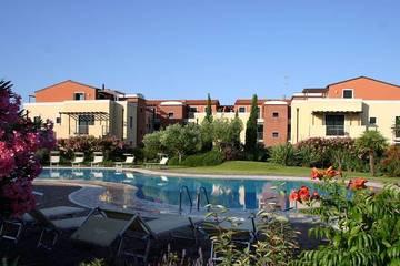 Ferienwohnung für 5 Personen, mit Pool und Garten in Cavallino