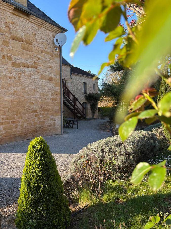 One-Bedroom Apartment with Terrace in Proissans, Périgord Noir