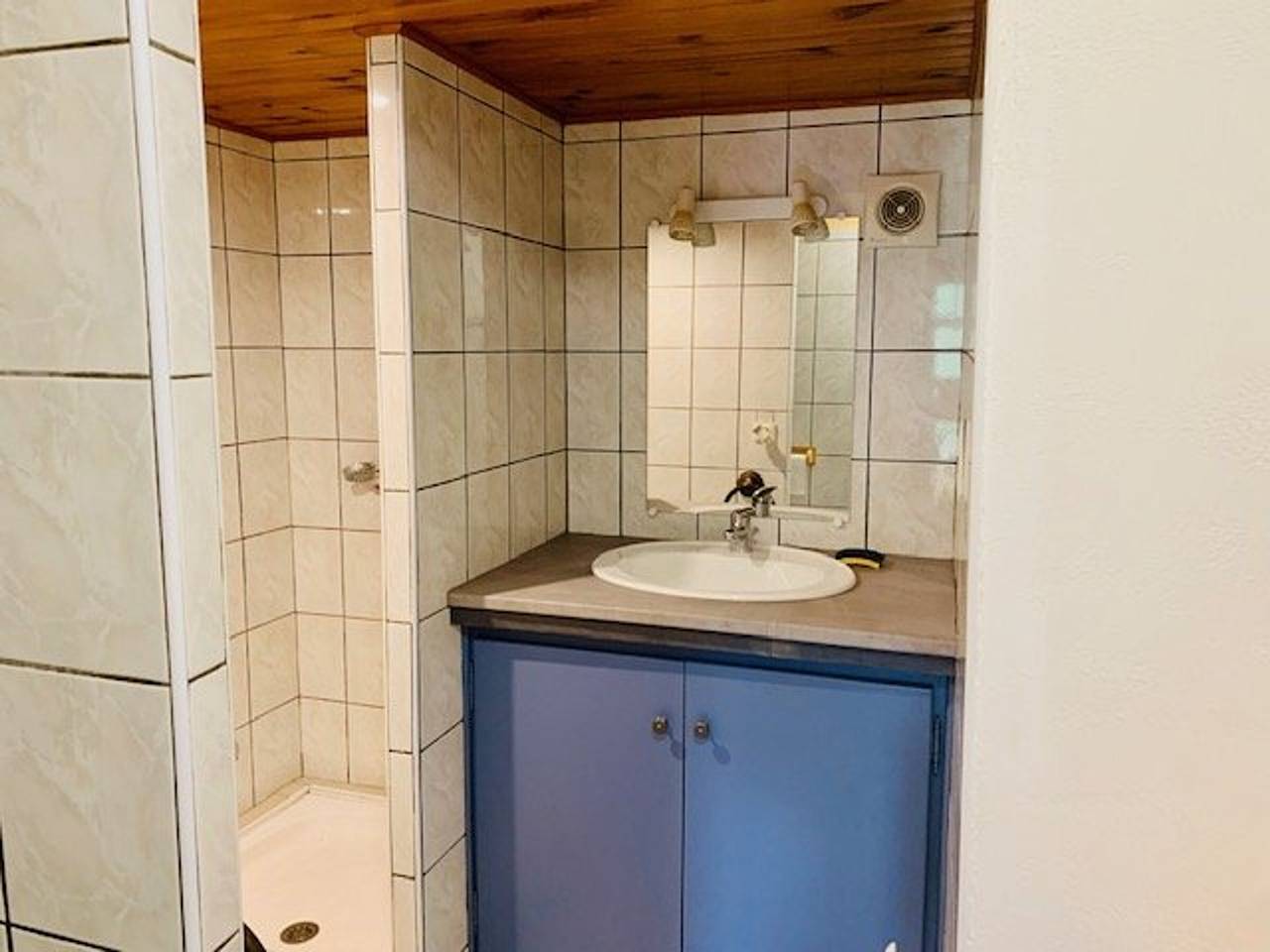 Appartement entier, Appartement confortable avec parking et acceptant les animaux à Arles-sur-Tech in Montbolo, Région de Céret