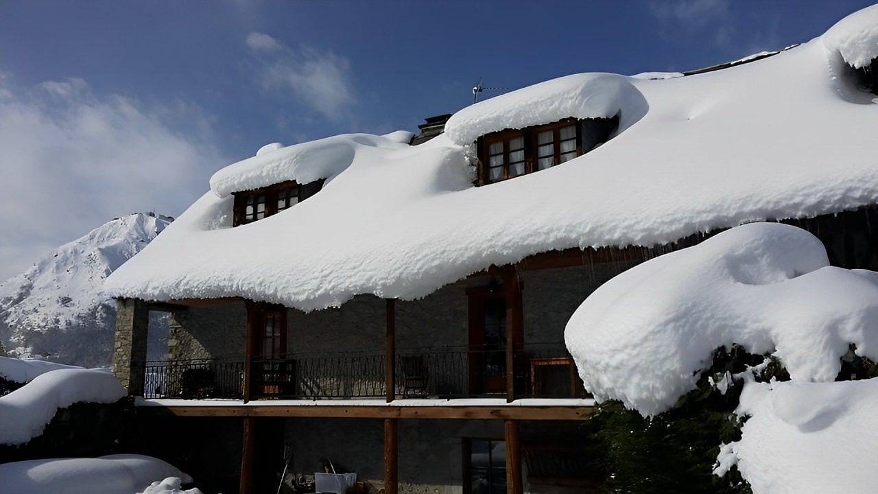 Relais de L'Empereur chambres d'hôtes - Chambre 4 Lustou in Sailhan, Pyrénées