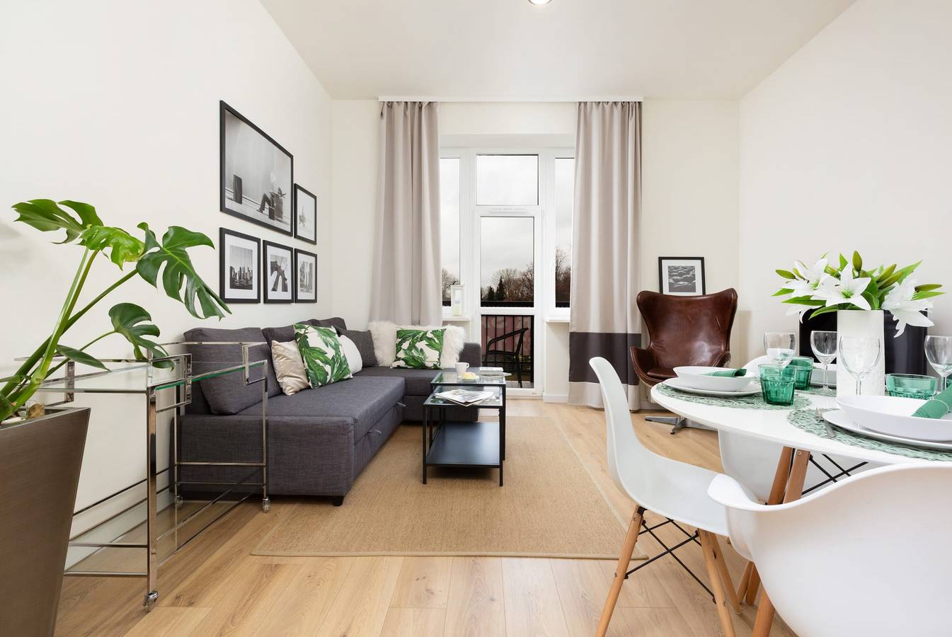 Cały apartament, A Unique Apartment with a Balcony & Parking | Close to Åazienki Krã³lewskie in Mokotów, Warszawa