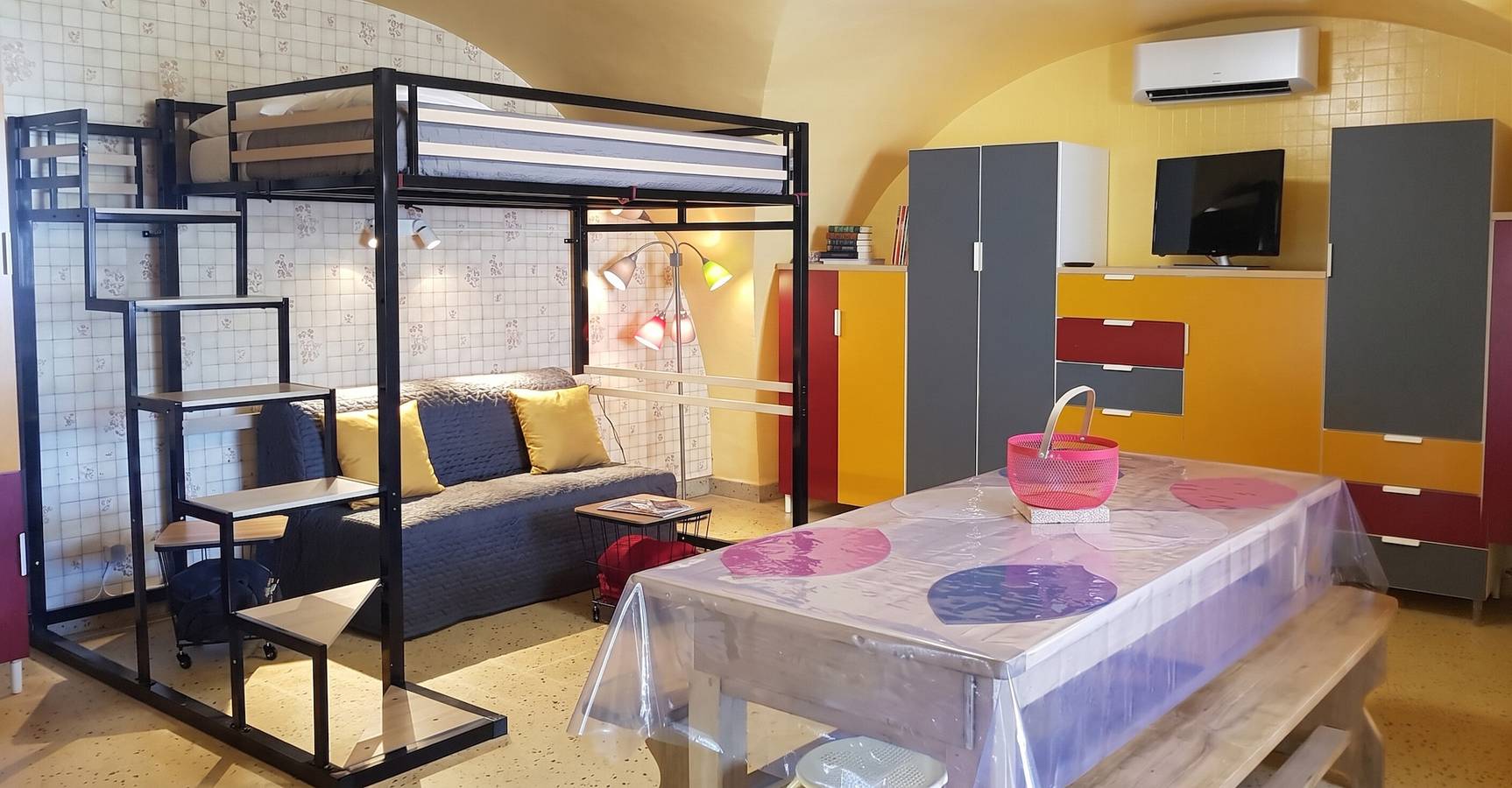 Studio entier, Studio cozy à Aydat avec air conditionné, 26 m² in Aydat, Parc naturel régional des Volcans d'Auvergne