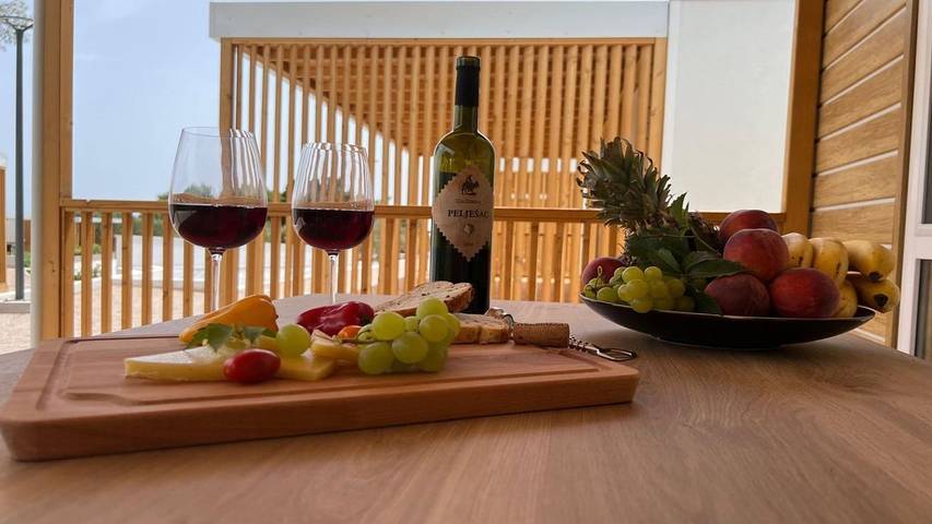 Ferienhaus für 6 Personen, mit Terrasse und Pool in Orebic