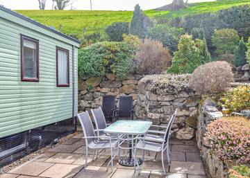 Glamping for 6 People in Dolgellau, Gwynedd, Photo 2