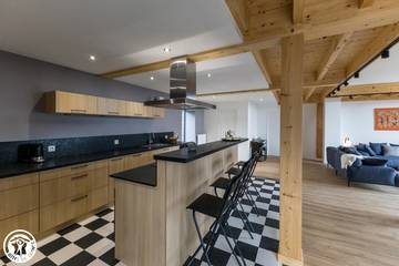 Gîte pour 12 Personnes dans Rochefort-Montagne, Région de Clermont-Ferrand, Photo 4