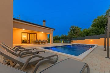 Villa für 10 Personen in Rovinjsko Selo, Rovinj, Bild 4