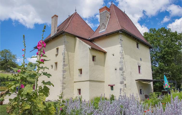 Maison de vacances pour 4 personnes, avec terrasse et jardin dans Allier - 2