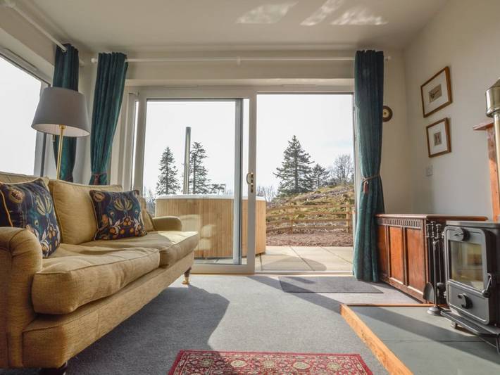 Location de vacances pour 6 personnes, avec jardin ainsi que terrasse et sauna à Oban - 2